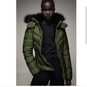 Down  Jacket NWT Size S